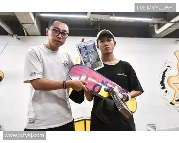 专访吴军揭秘滑板行业成功秘诀与未来发展趋势 专访吴军揭秘滑板行业成功秘诀与未来发展趋势