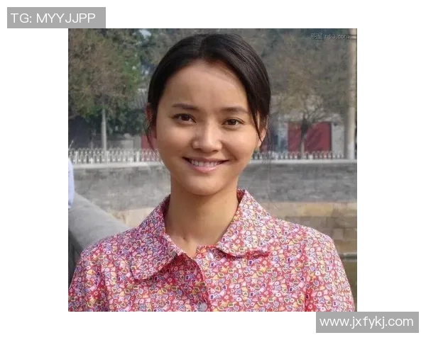 足球明星杨梅的传奇故事与成就揭秘 足球明星杨梅的传奇故事与成就揭秘